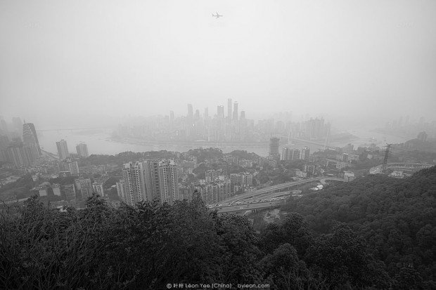 黑白摄影：重庆渝中半岛全景